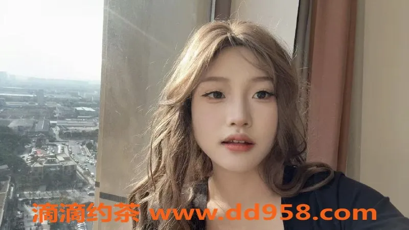成都楼凤-武侯大道嫩妹微微，700元起服务体验