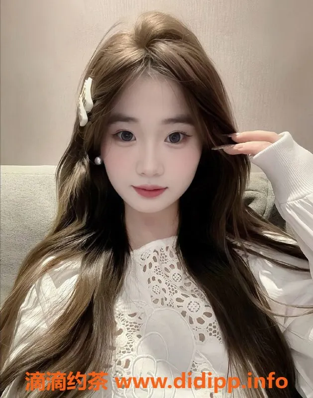 中山楼凤-石岐区椰椰，164cm高、44kg，35C美乳体验