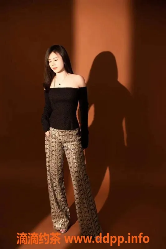 北京楼凤-朝阳鑫儿，千元档69指滑深喉服务体验