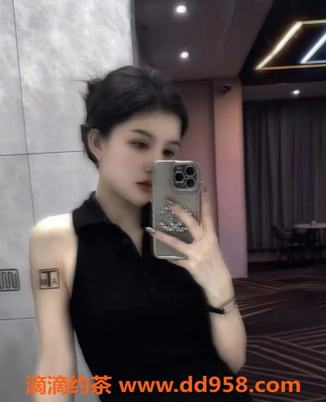 深圳楼凤-福田文静御姐，600元体验亲密服务