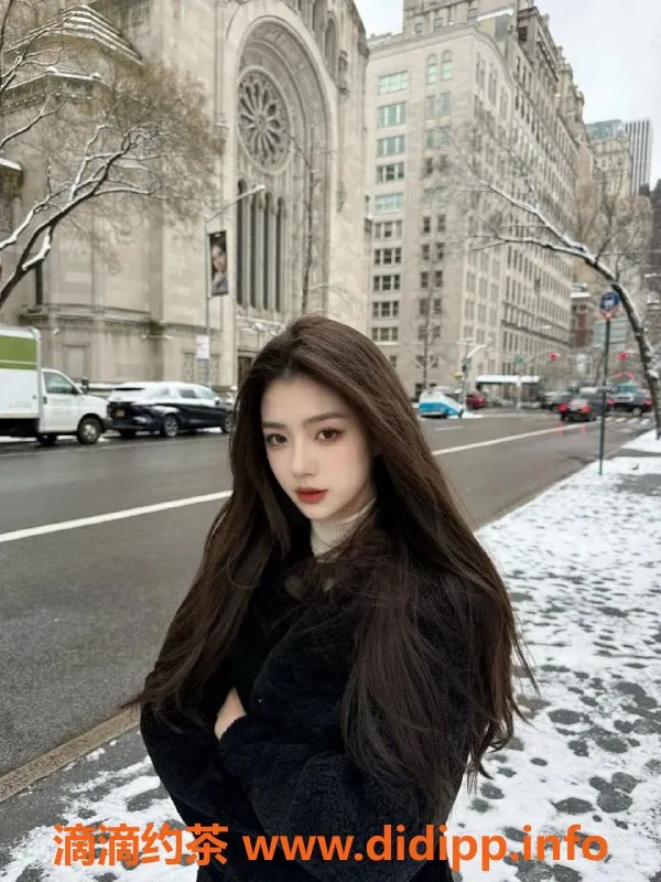 兰州楼凤-可儿：21岁苗族妹子，170身高，1300P服务