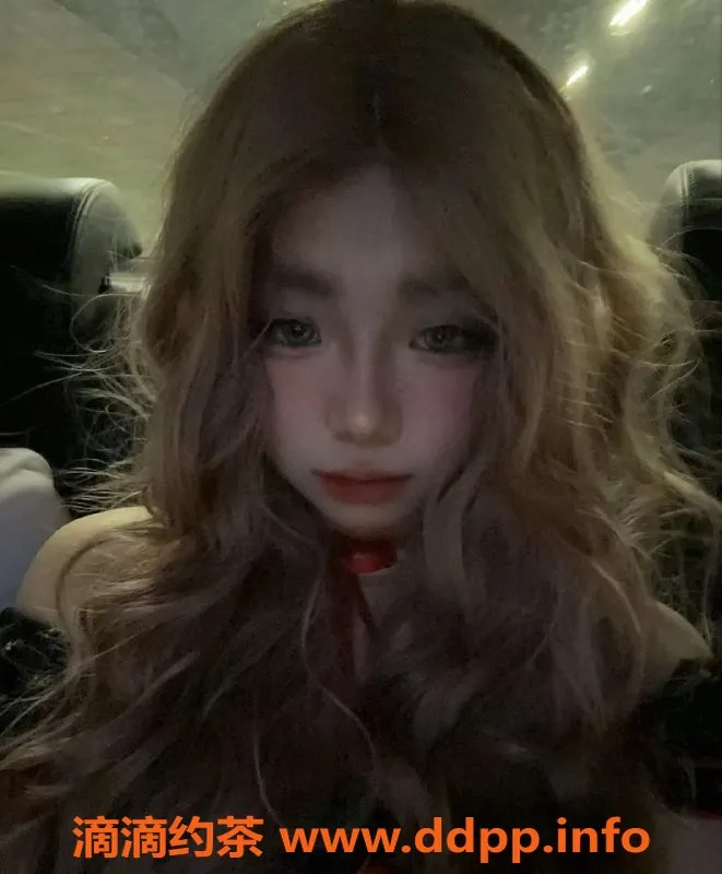 成都上门服务-19岁匀称学生妹小时，西安可上门服务