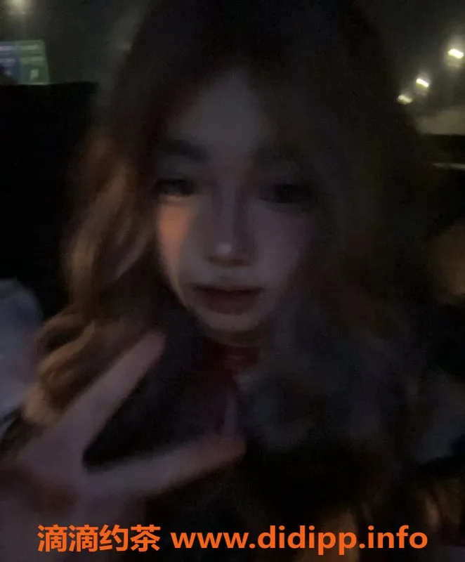 成都上门服务资源信息,19岁匀称学生妹小时，西安可上门服务