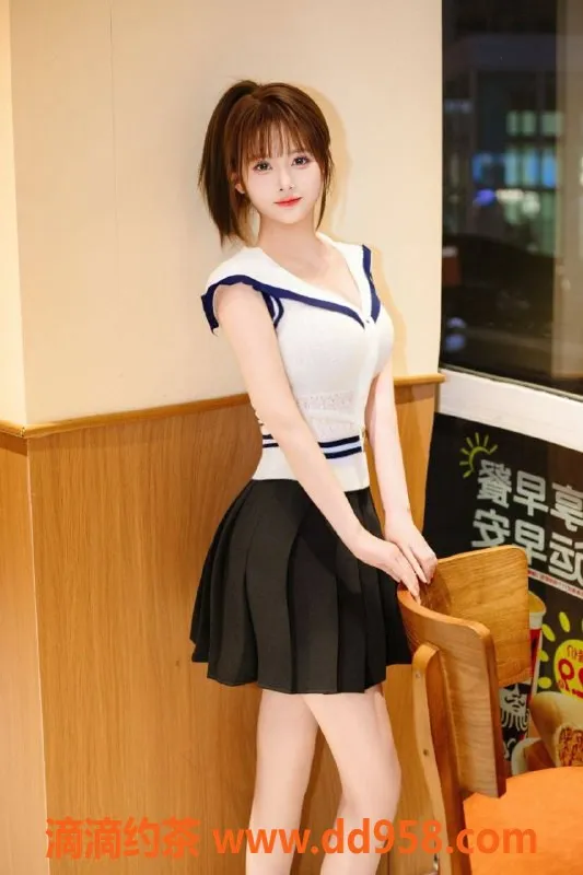 北京楼凤-十里堡程程，160cm 体重98，茶费8元