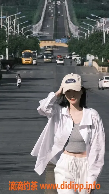 无锡楼凤资源信息,梁溪区诗雅，165cm45kg苗条大学生陪浴服务