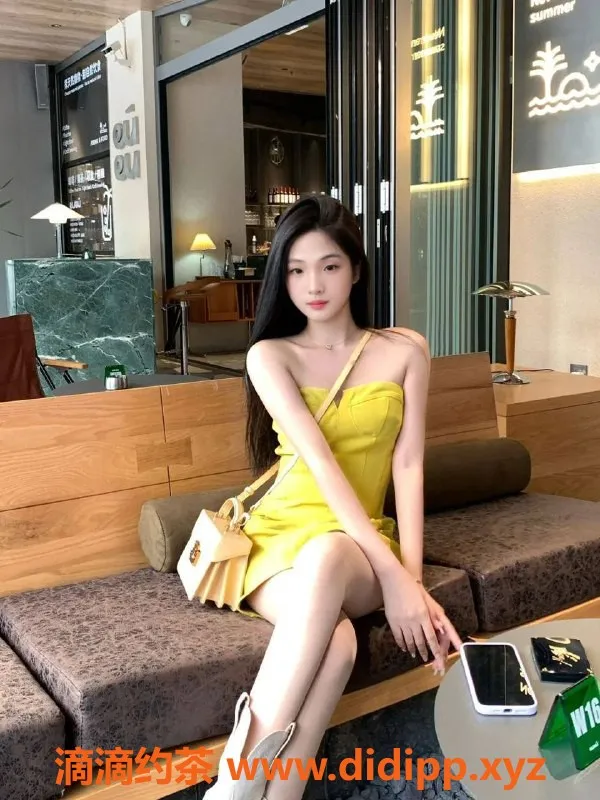 广州楼凤-顺德区嫩妹，165长腿C罩杯，舌吻69服务