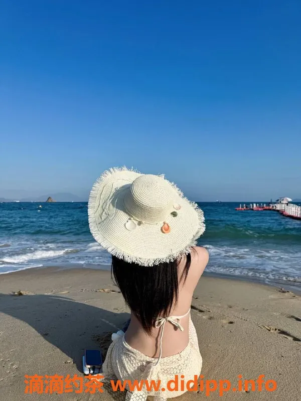 深圳楼凤-深圳龙华岁岁酱，800元的嫩妹体验