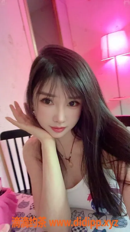 中山楼凤-东区姜小鱼，25岁34D，服务热情价优