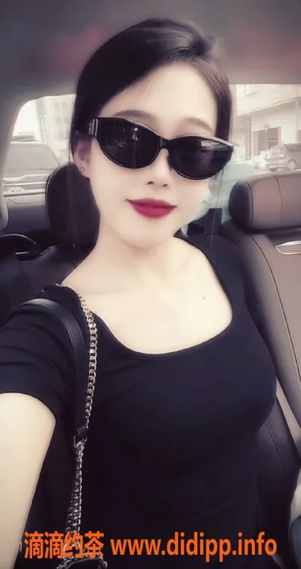 中山楼凤-东区艺名妮妮，163身高，80体重，600元起