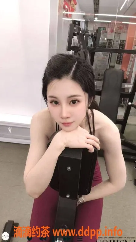 深圳楼凤-南山喵喵，600元胸推服务不容错过！