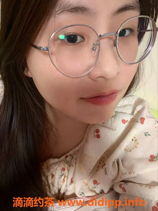 郑州楼凤资源信息,郑州中原区 崽崽 170cm 65kg 自然C胸