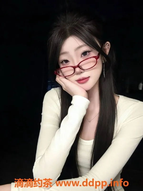 郑州楼凤-中原区小碟，173cm，47kg，8元起服务