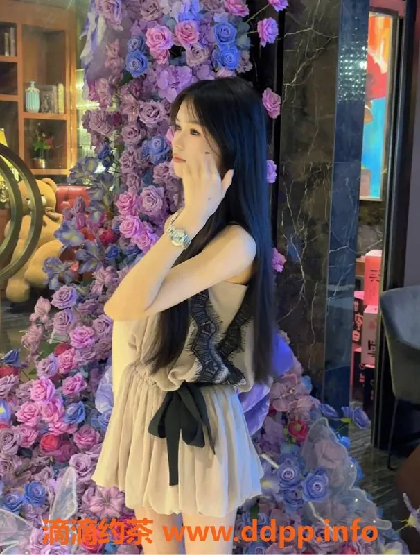 广州楼凤资源信息,天河嫩妹晨晨，上门水费700元