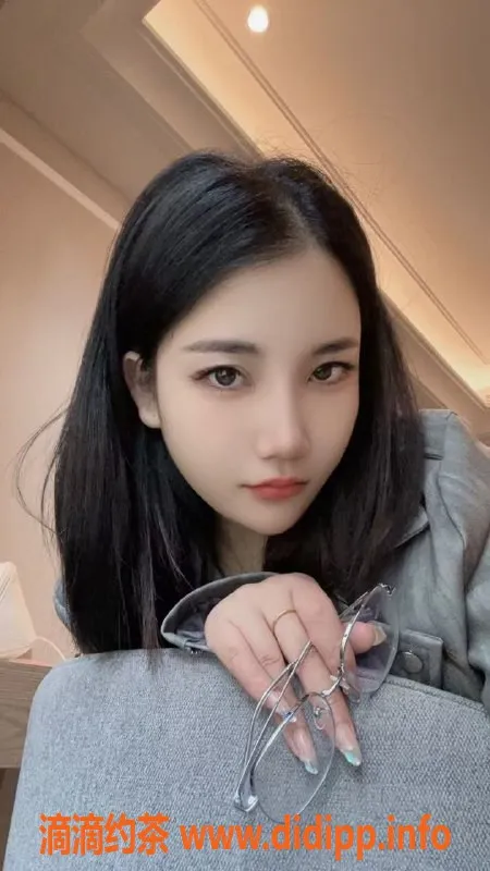 上海楼凤-闵行馨娜 24岁 D胸168cm 低价服务等你来体验