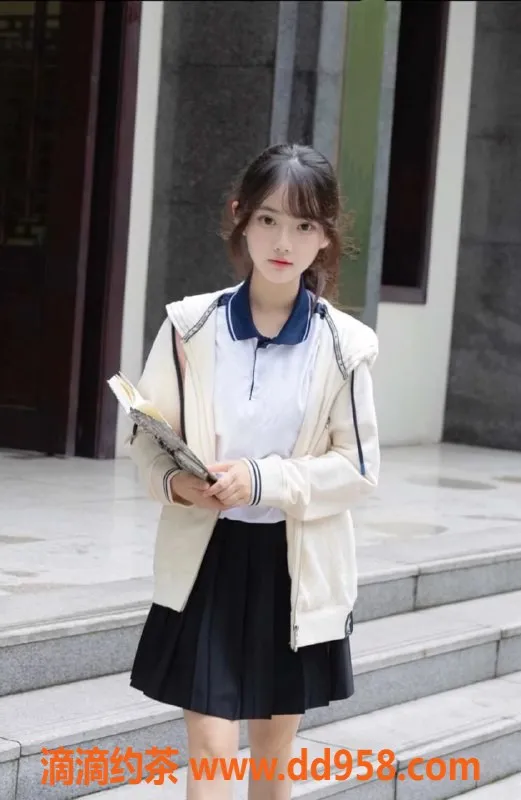 无锡楼凤-梁溪区清纯学妹 高颜值陪浴服务