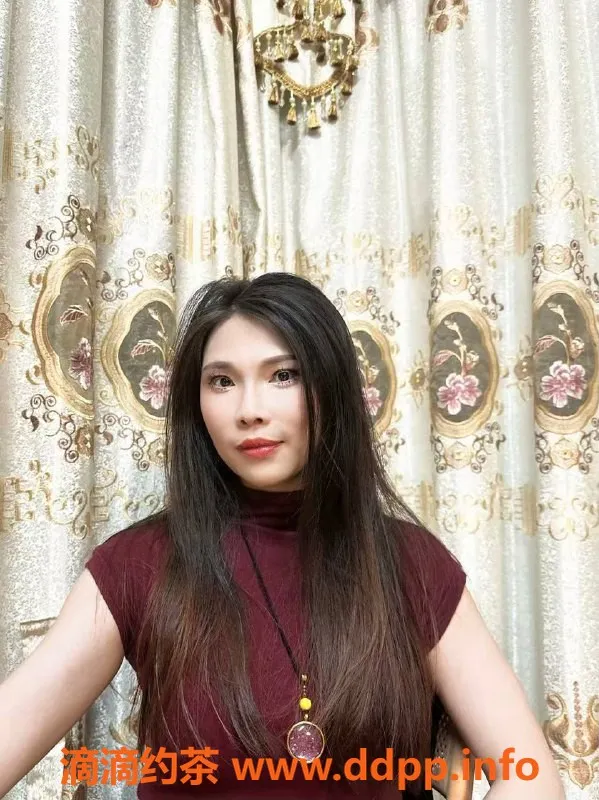 广州楼凤资源信息,禅城区御姐，160C罩杯，500p服务等你体验