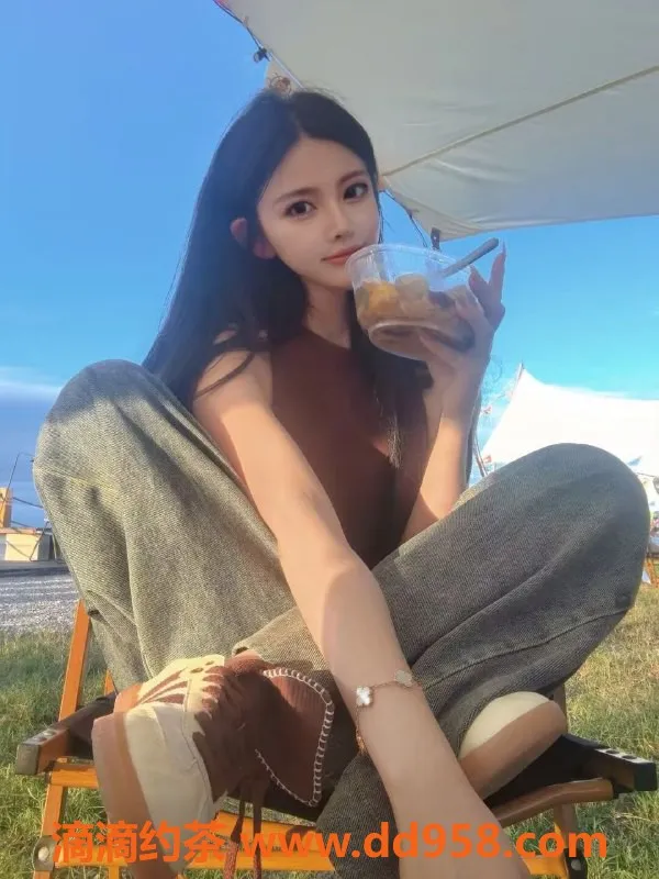 广州楼凤-广州白云区萌萌，23岁165cm，胸围34C