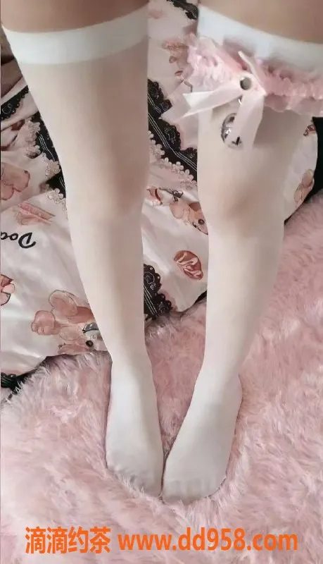 深圳楼凤-龙华小诺诺，18岁160a，性价比超高！