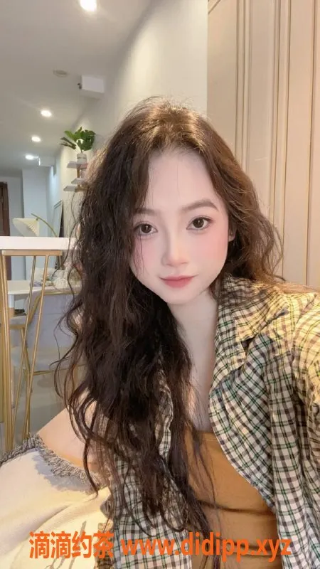 广州楼凤-金沙洲贝贝，嫩妹双飞670p，超赞体验！