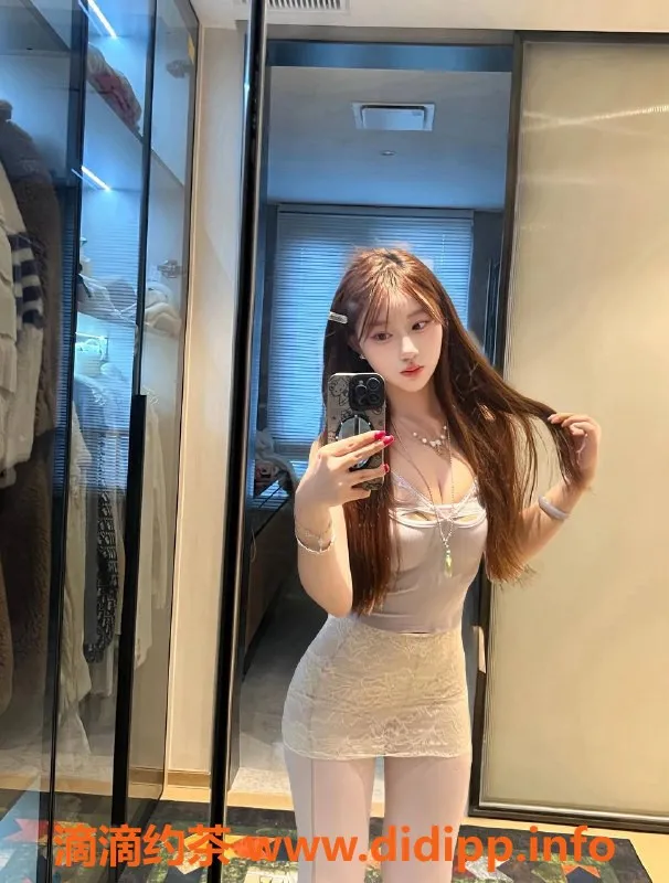 广州楼凤-天河嫩妹涵涵，水费800p，超级迷人