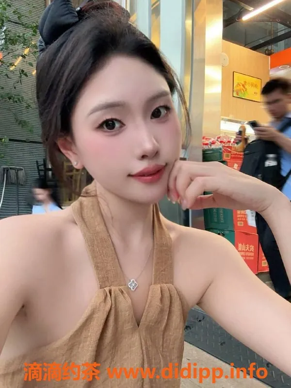 深圳楼凤-福田薯条，2500元单人服务，4500元双人服务