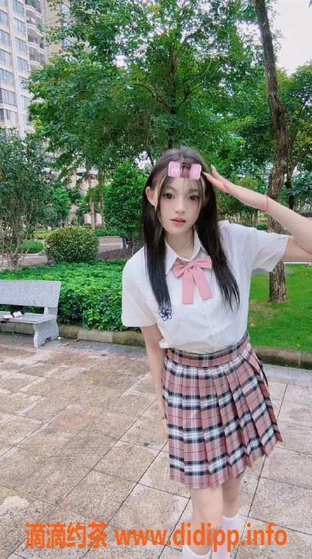 广州楼凤-佛山小九，舌吻制服服务，700p起