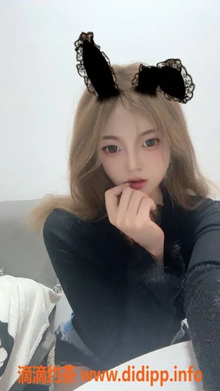 广州楼凤-佛山小九，舌吻制服服务，700p起