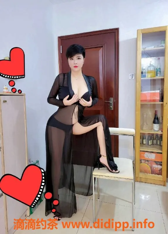 广州楼凤-禅城风骚姐姐曼柔，29岁36D现身