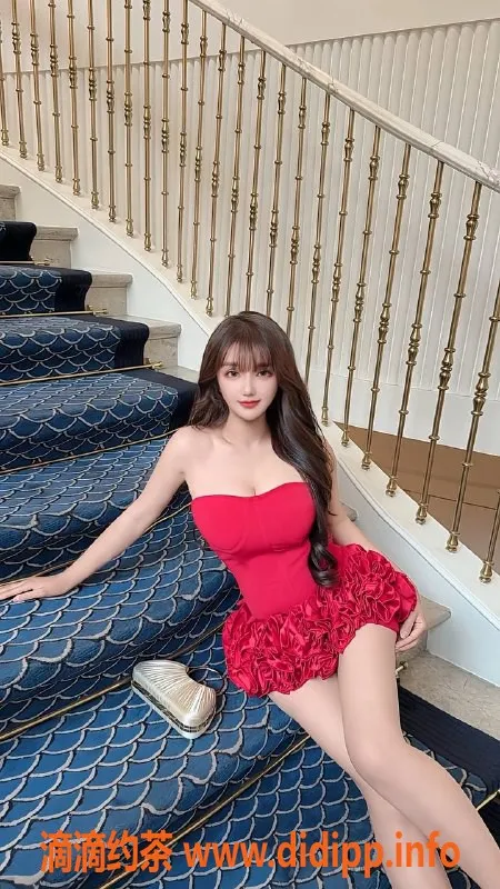 深圳楼凤资源信息,龙岗御姐珈珈，1088元舌吻服务等你来体验！