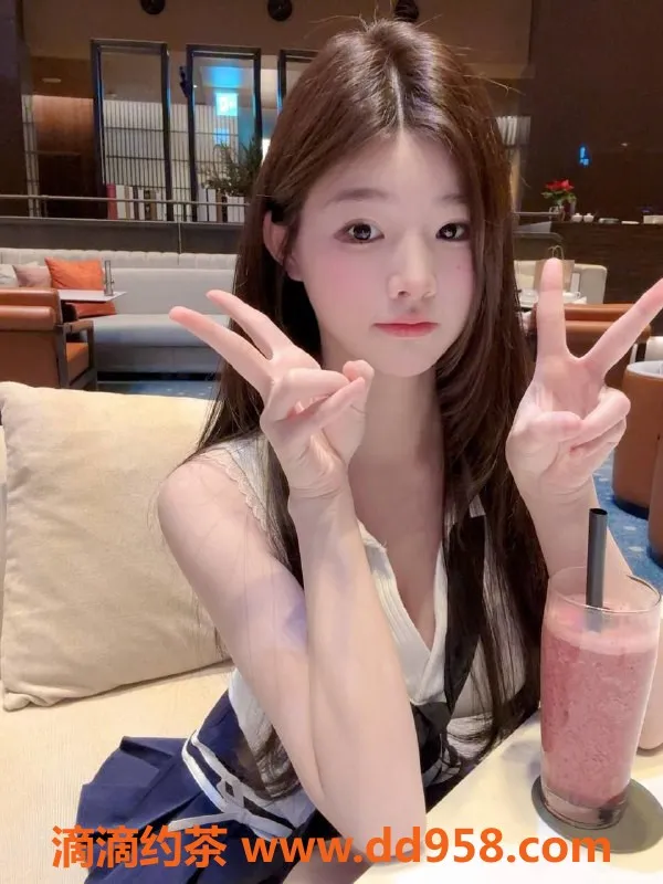 杭州楼凤-小兔 168cm/48kg/性感妩媚/1500起