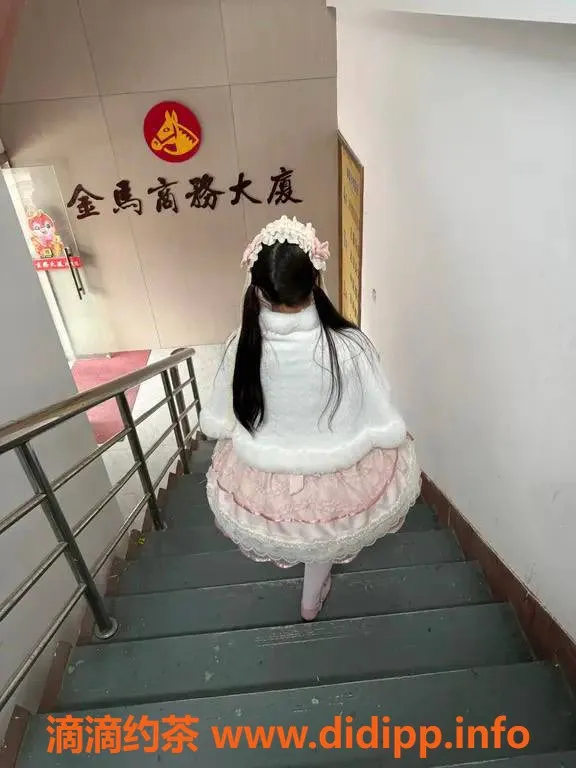 南通楼凤-崇川区小雨，甜美身姿，尽享贴心服务