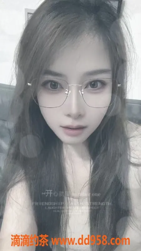 广州上门服务-佛山禅城骚少妇露露 28岁160cm 45kg 36C