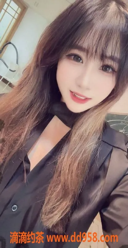 广州楼凤-天河区御姐薇薇，长腿肤白，500元体验