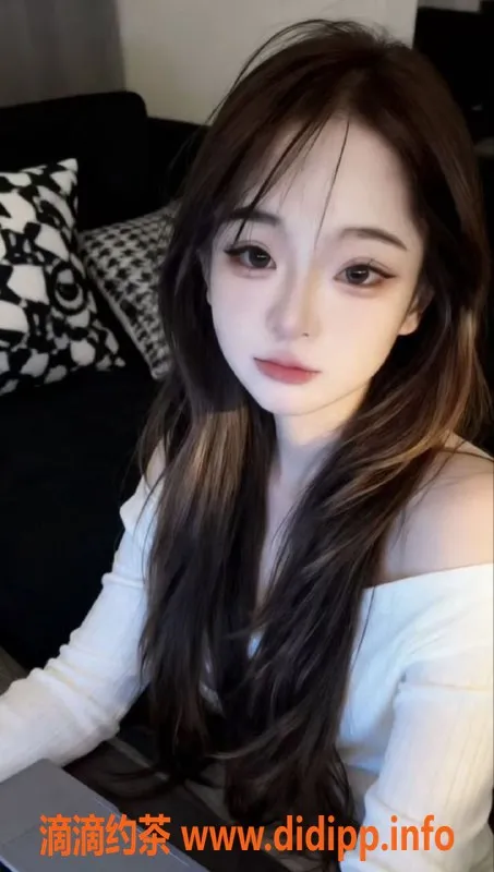 常州楼凤-武进小萝莉，158CM，88斤，C罩杯陪浴服务