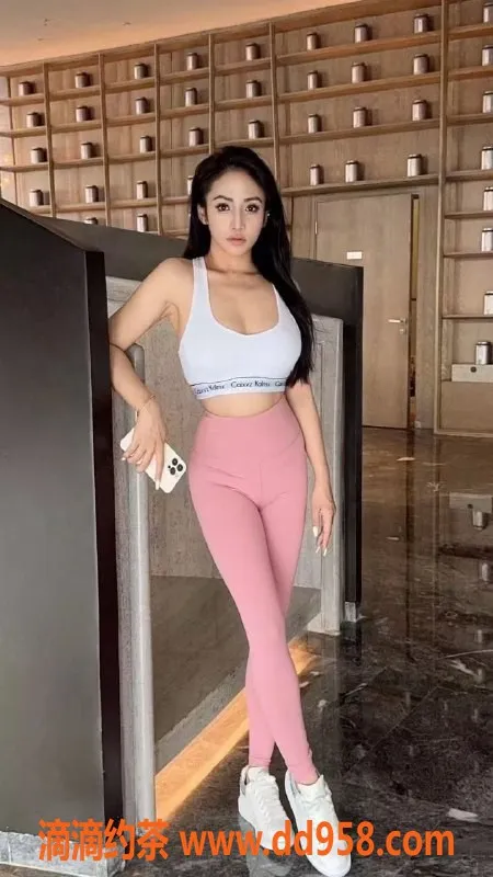 惠州楼凤-妮娜 大亚湾 160cm 100胖 C杯 27岁 服务丰富