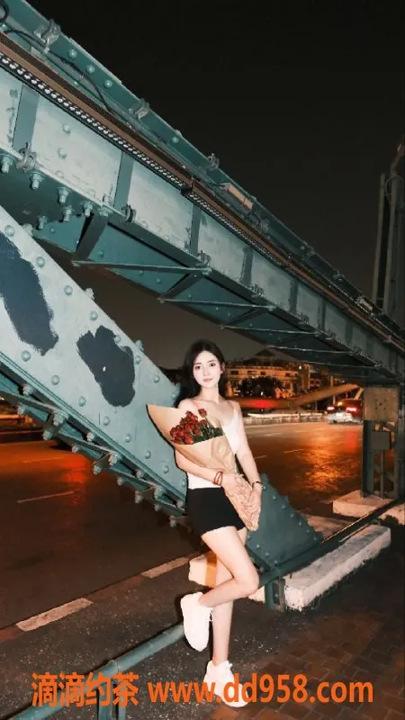 广州楼凤-天河阮阮，900元/次，热情服务等你来体验