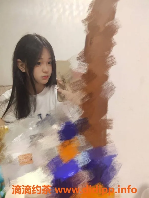 青岛楼凤-灵动20岁女孩，800元全套服务，70分钟尽享激情