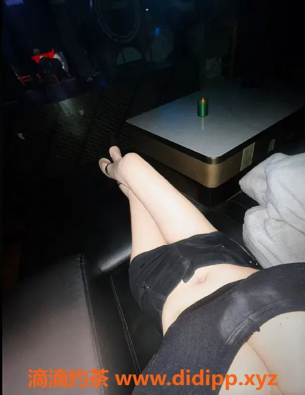 太原楼凤-太原18岁美少女，160cm110斤，服务多样