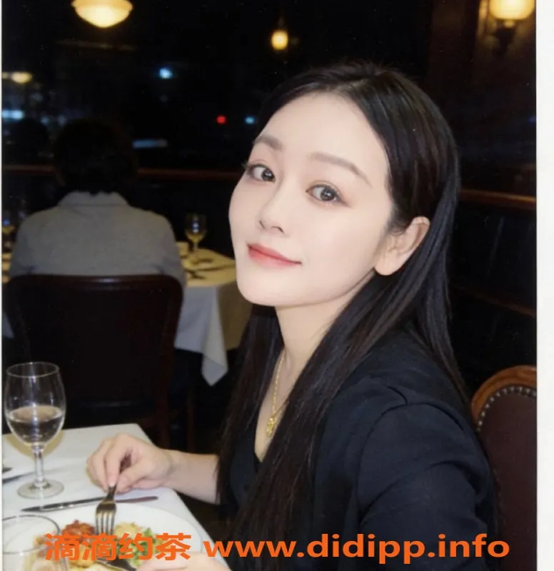 广州楼凤-天河御姐乐乐，69服务水费600p