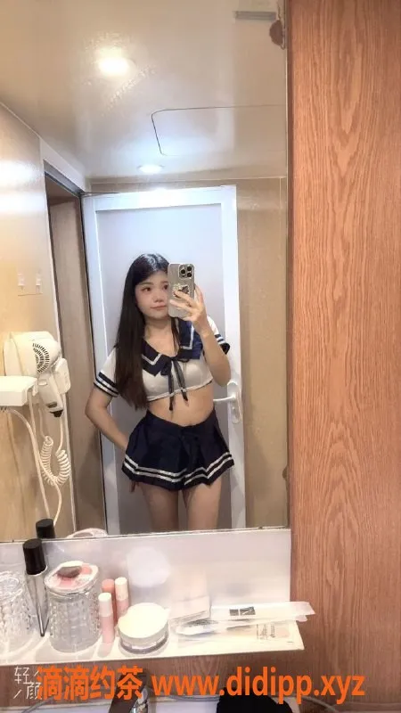 广州楼凤-天河嫩妹豆豆，700水费，精彩69服务等你来体验！