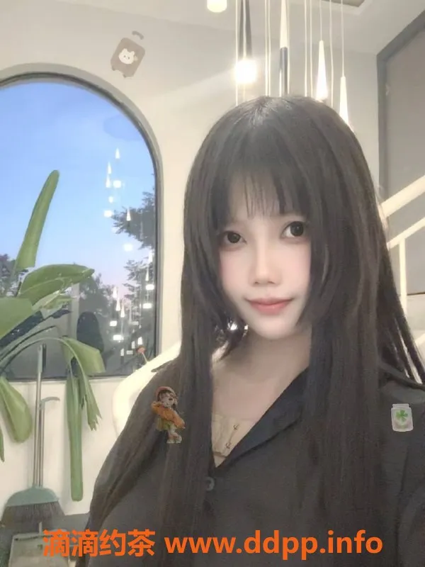 温州楼凤-鹿城嫩妹大奶e小涵，超值女友体验