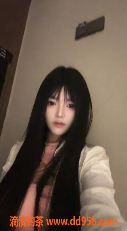 广州楼凤资源信息,番禺嫩妹艺艺，700元享服务