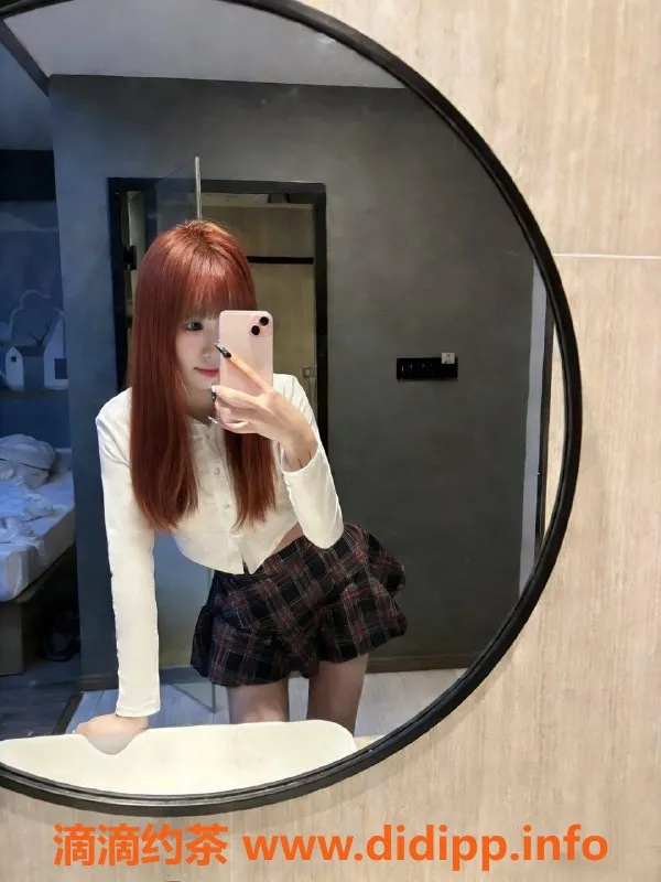 广州楼凤-广州天河思琪，800元初体验，1500元双人服务