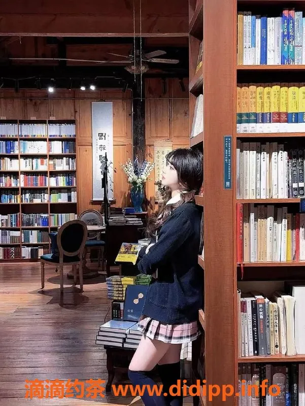 昆明楼凤-官渡区图图，800起，嫩妹调情体验