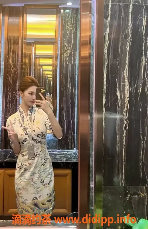 无锡楼凤-北京空姐，160cm高颜值陪浴，2200p超值服务