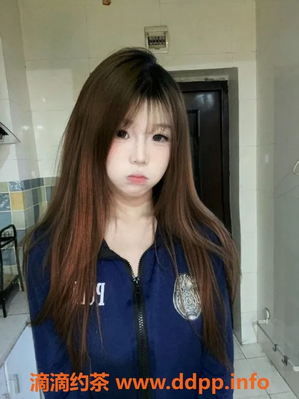 惠州楼凤-小纯，大亚湾160CM，88斤，18岁，600元