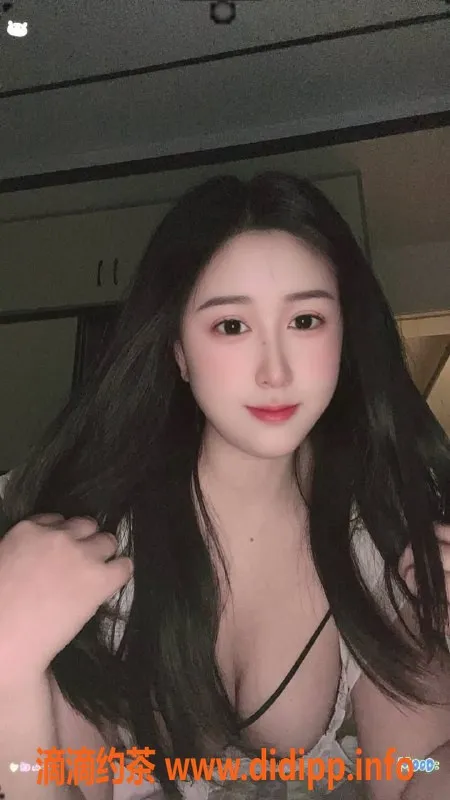 赣州楼凤-章贡区清茶：娇小优雅，身高160，49kg，26岁