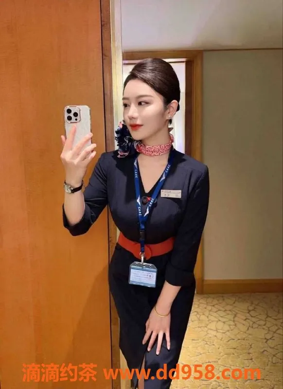 青岛楼凤-青岛东航空姐，24岁，175cm，服务一流！