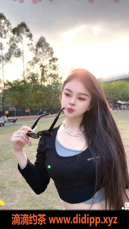 深圳楼凤-福田车公庙煊煊，36E女友感陪伴980起