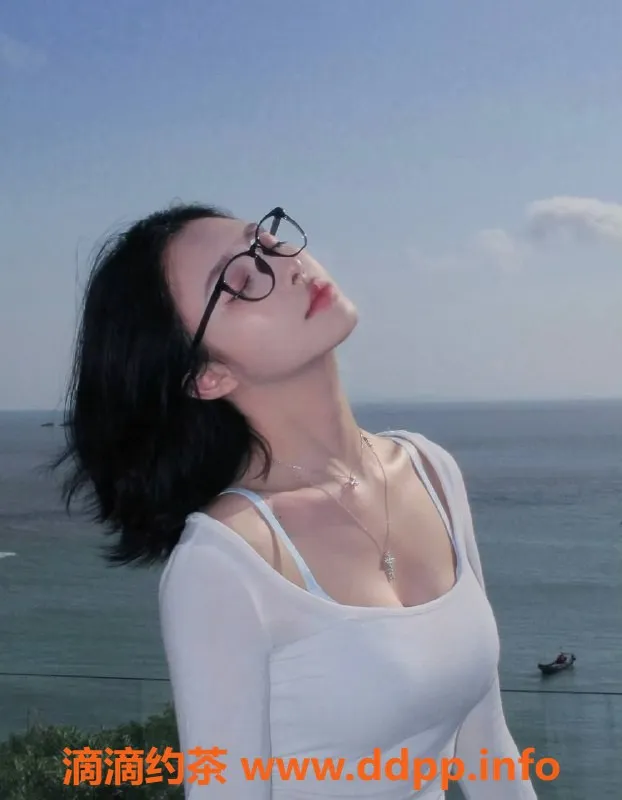 广州楼凤-广州双子星水床泡泡浴双飞体验